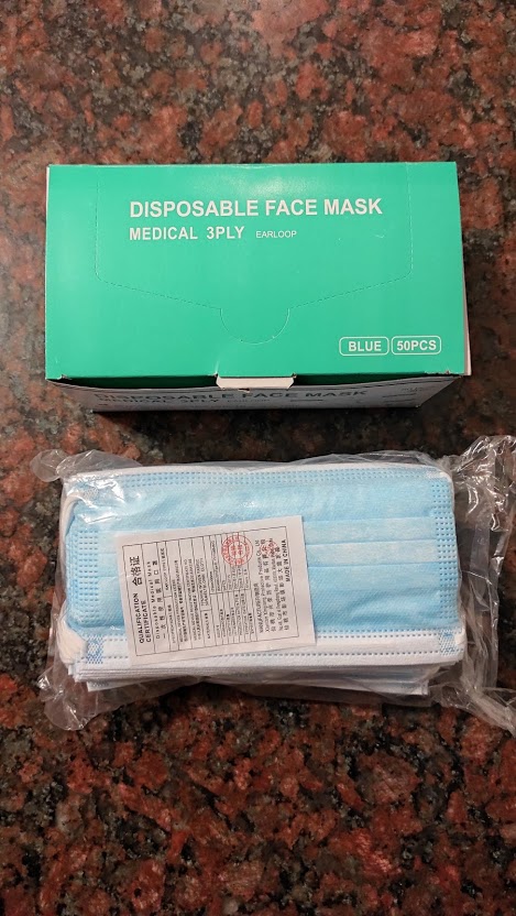 Barbijos Tricapa Termosellados PACK 50 unidades Importado MEDICAL